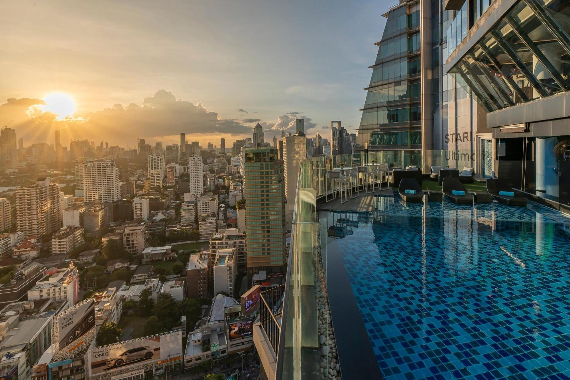 The Continent Hotel Sukhumvit - Asok Bts Bangkok By Compass Hospitality Екстериор снимка